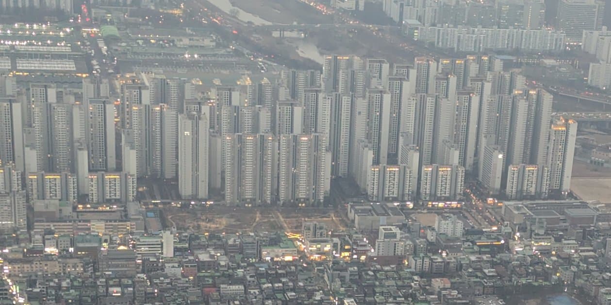 Another image of a bunch of identical buildings taken from the top of the Lotte World Tower.